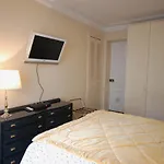 Two-Bedroom Apartment Champs-Elysées